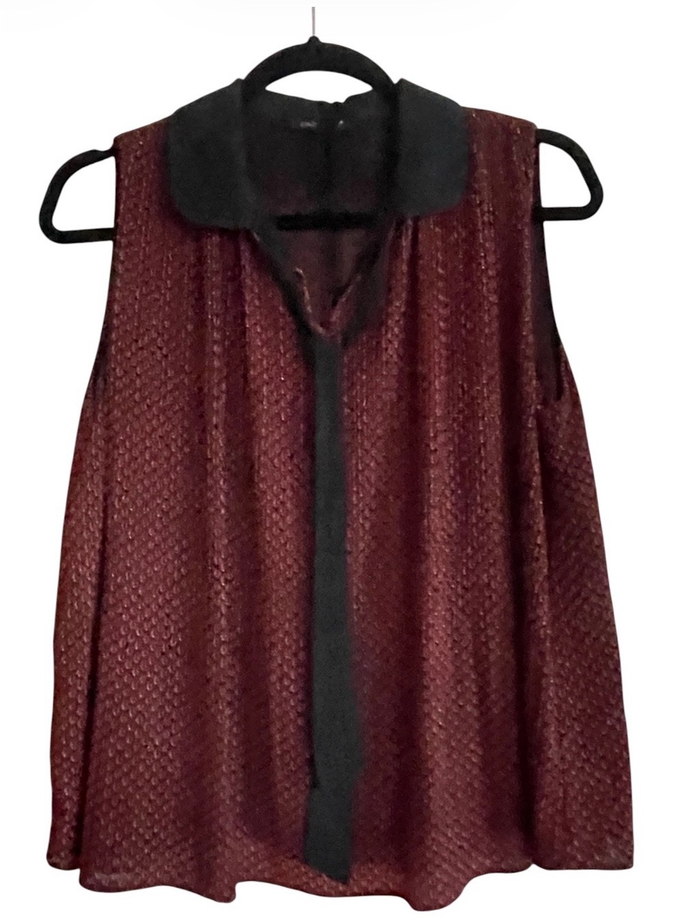 Color Block Sleeveless Burgundy Textured Blouse with Black Trim